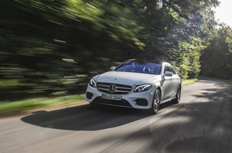 Mercedes EQ: le immagini della gamma ecosostenibile