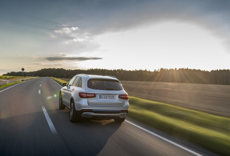 Mercedes EQ: le immagini della gamma ecosostenibile