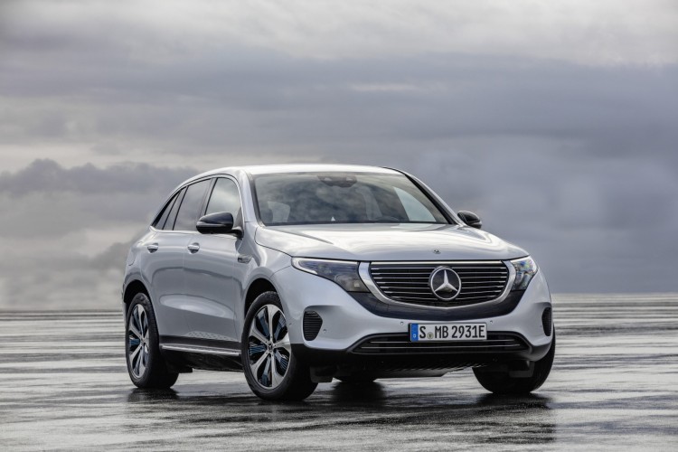 Mercedes EQ: le immagini della gamma ecosostenibile