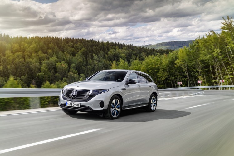 Mercedes EQ: le immagini della gamma ecosostenibile