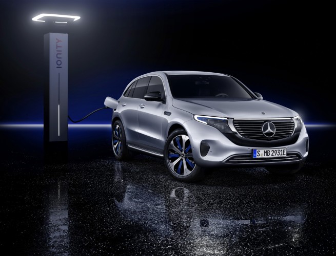 Mercedes EQ: le immagini della gamma ecosostenibile