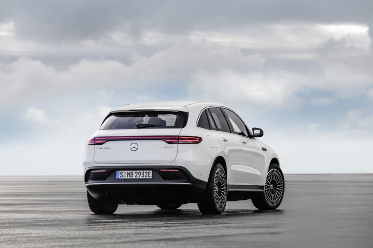 Mercedes EQ: le immagini della gamma ecosostenibile