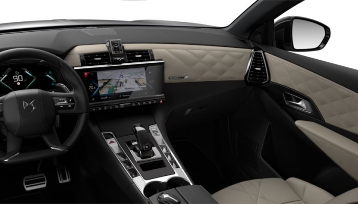 DS 7 Crossback, aumenta il livello di personalizzazione dei lussuosi interni