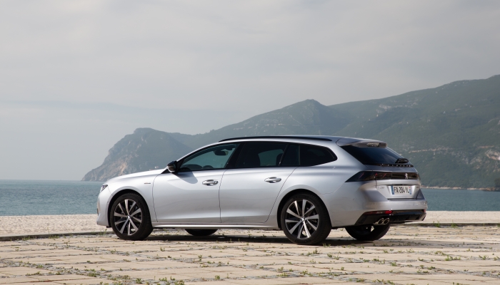 Peugeot 508 SW 2019: nuove foto ufficiali