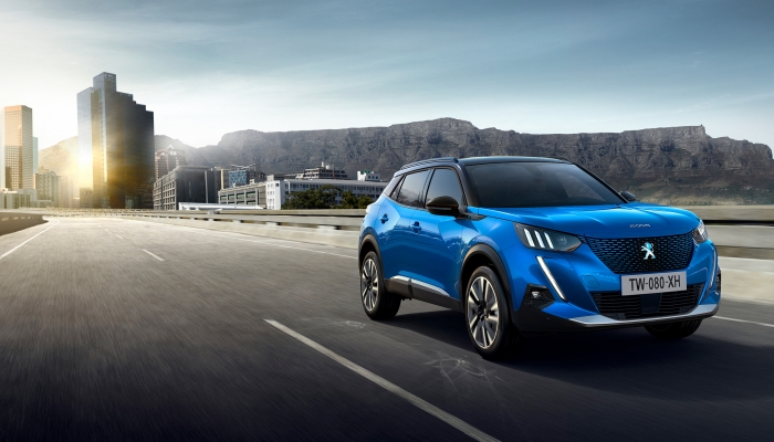 Nuova Peugeot 2008: le immagini ufficiali