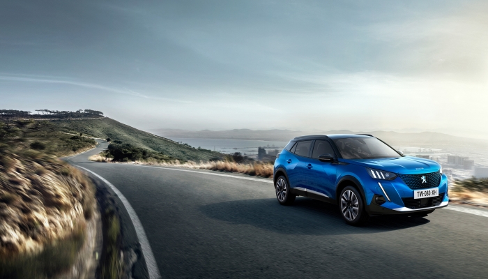 Nuova Peugeot 2008: le immagini ufficiali