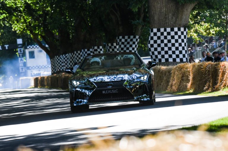 Lexus LC Convertible, in anteprima al Goodwood Festival of Speed 2019: immagini ufficiali