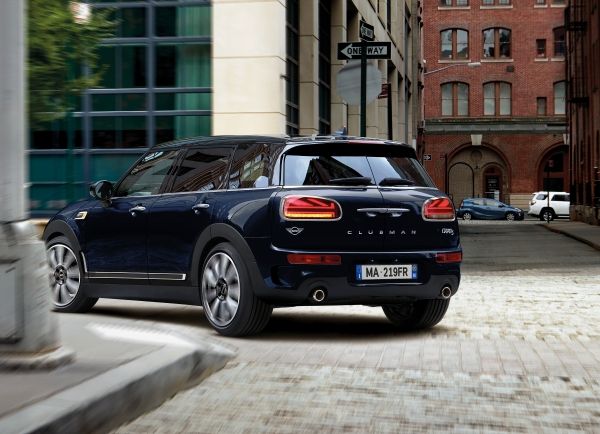 Nuova Mini Clubman Mayfair Edition: foto ufficiali
