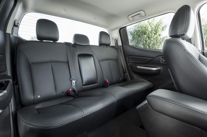 Nuovo Mitsubishi L200: immagini ufficiali