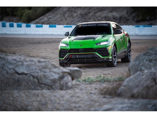 Lamborghini, due anteprime mondiali al World Finals 2019