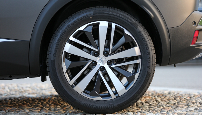 Peugeot 3008 Anniversary: immagini ufficiali