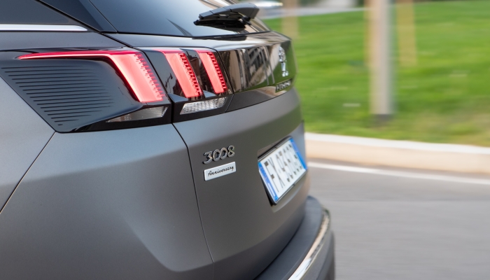 Peugeot 3008 Anniversary: immagini ufficiali