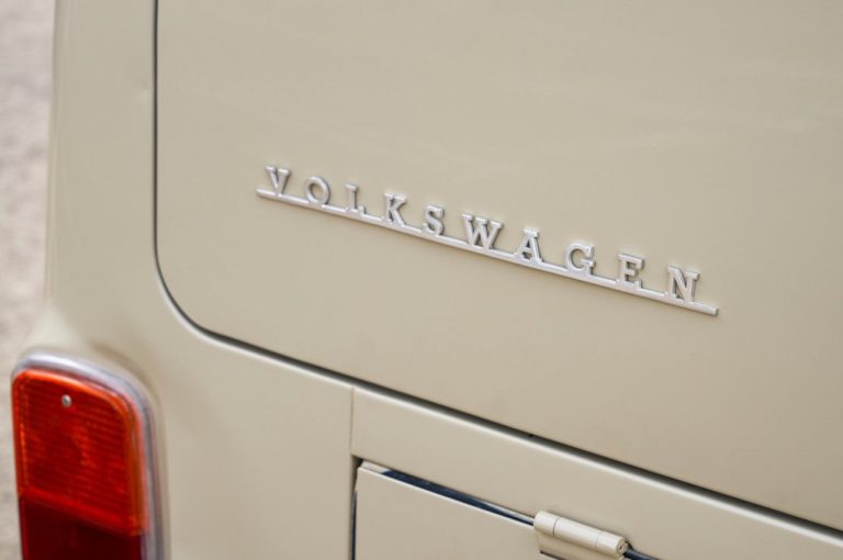Volkswagen Combi T2 1972 Electrified Concept 2019: immagini ufficiali