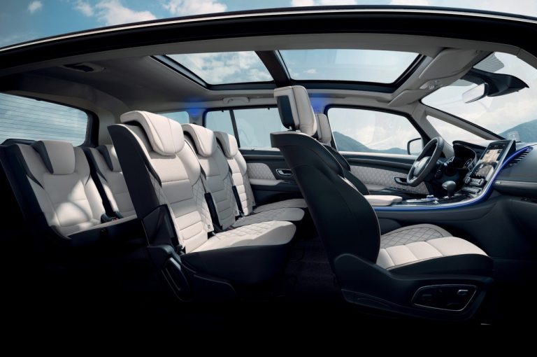 Renault Espace Initiale Paris 2020: immagini ufficiali