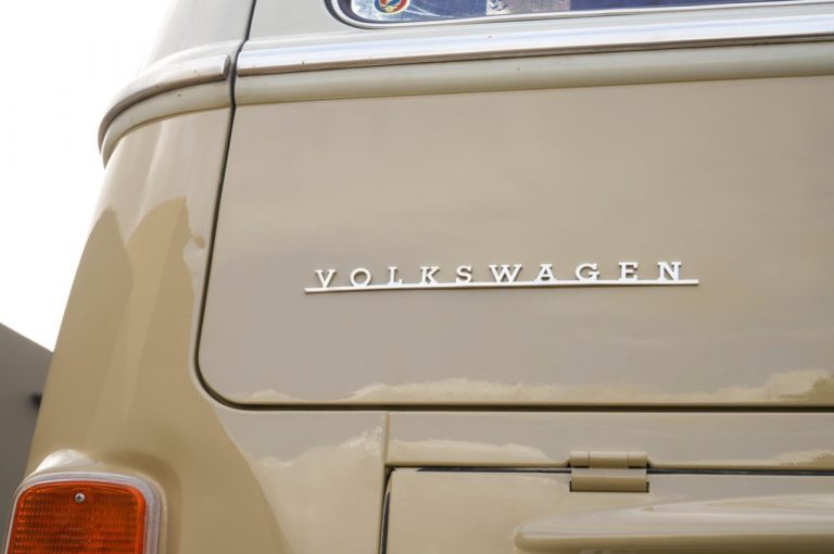 Volkswagen Combi T2 1972 Electrified Concept 2019: immagini ufficiali