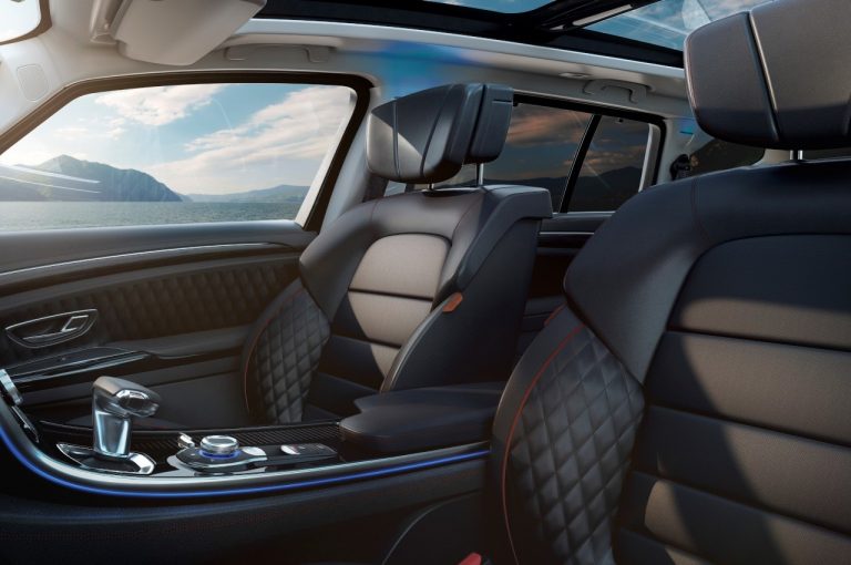 Renault Espace Initiale Paris 2020: immagini ufficiali