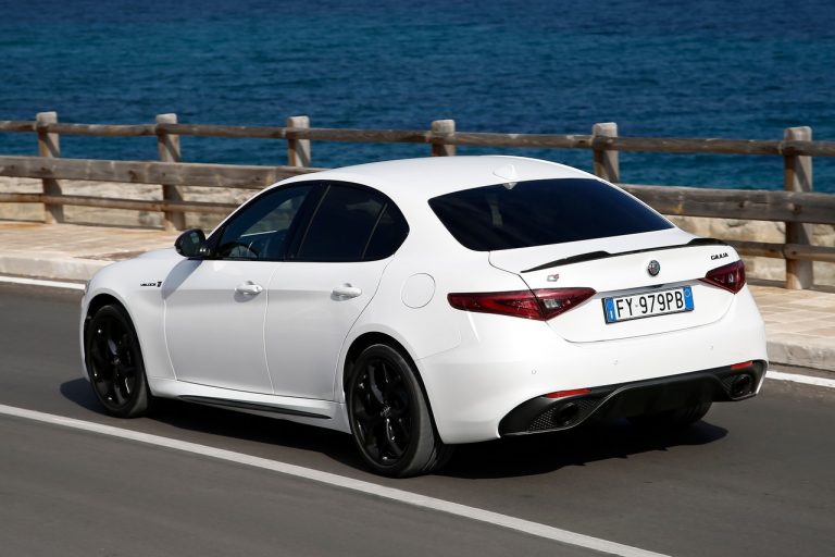 Alfa Romeo Giulia 2020: immagini ufficiali