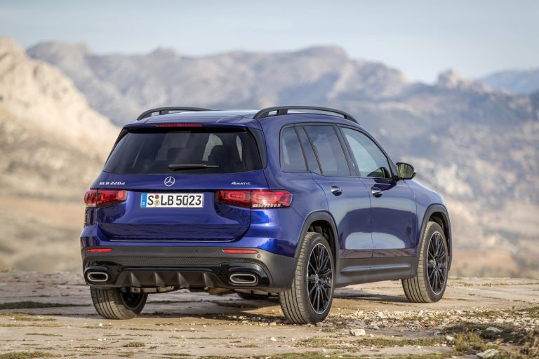 Mercedes GLB: le immagini ufficiali