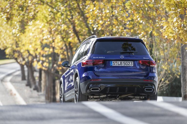 Mercedes GLB: le immagini ufficiali