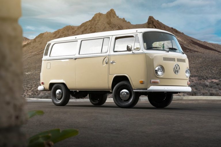 Volkswagen Combi T2 1972 Electrified Concept 2019: immagini ufficiali