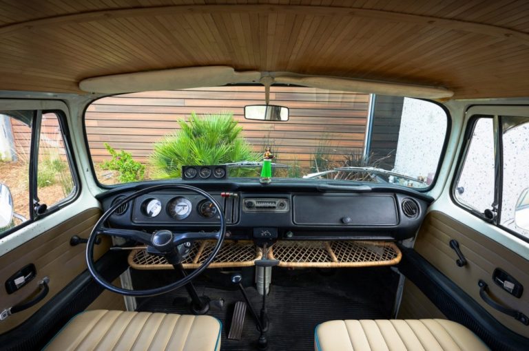 Volkswagen Combi T2 1972 Electrified Concept 2019: immagini ufficiali