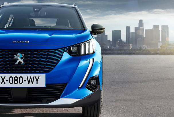 Nuova Peugeot 2008: nuove foto ufficiali