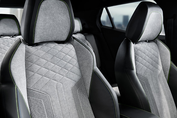 Nuova Peugeot 2008: nuove foto ufficiali