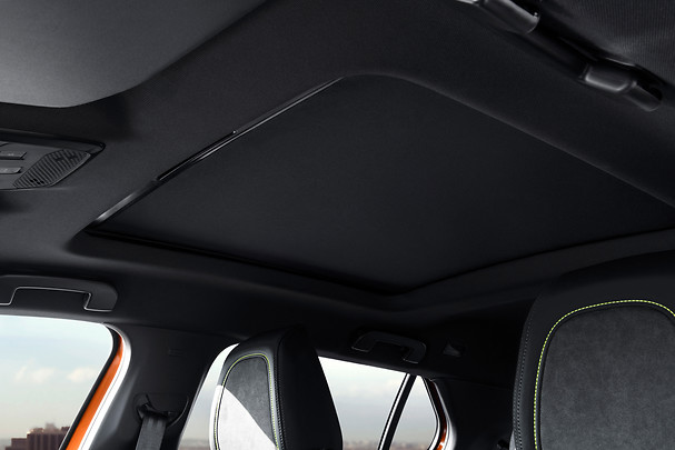 Nuova Peugeot 2008: nuove foto ufficiali