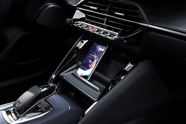 Nuova Peugeot 2008: nuove foto ufficiali