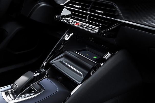 Nuova Peugeot 2008: nuove foto ufficiali