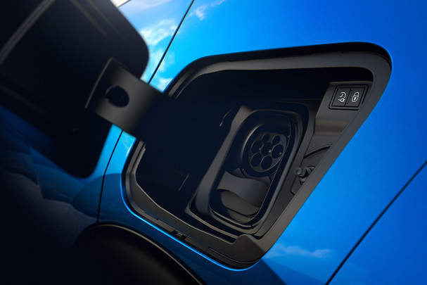 Nuova Peugeot 2008: nuove foto ufficiali