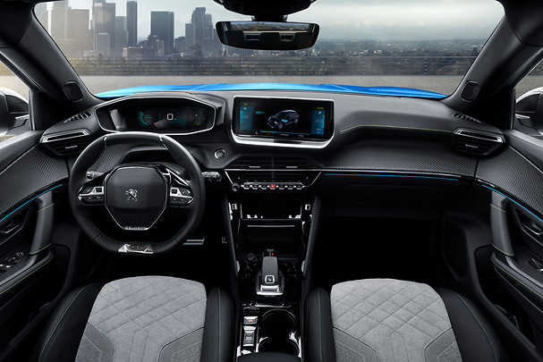 Nuova Peugeot 2008: nuove foto ufficiali