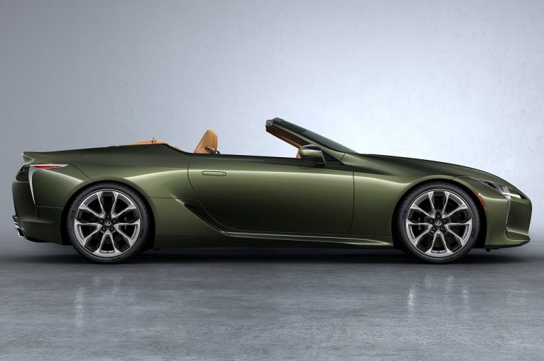 Lexus LC500 Convertible: immagini ufficiali