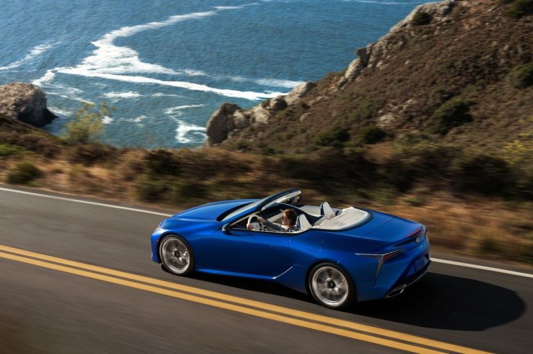 Lexus LC500 Convertible: immagini ufficiali