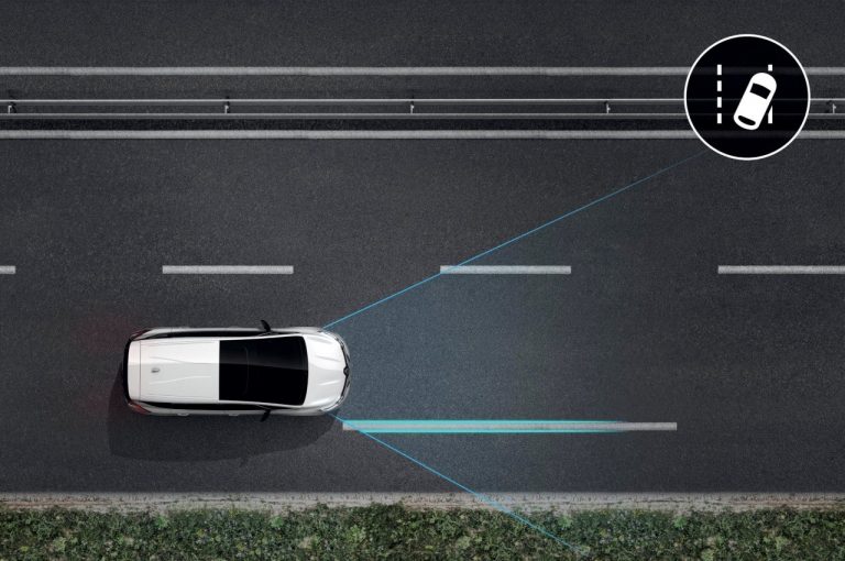 Renault Espace Initiale Paris 2020: immagini ufficiali