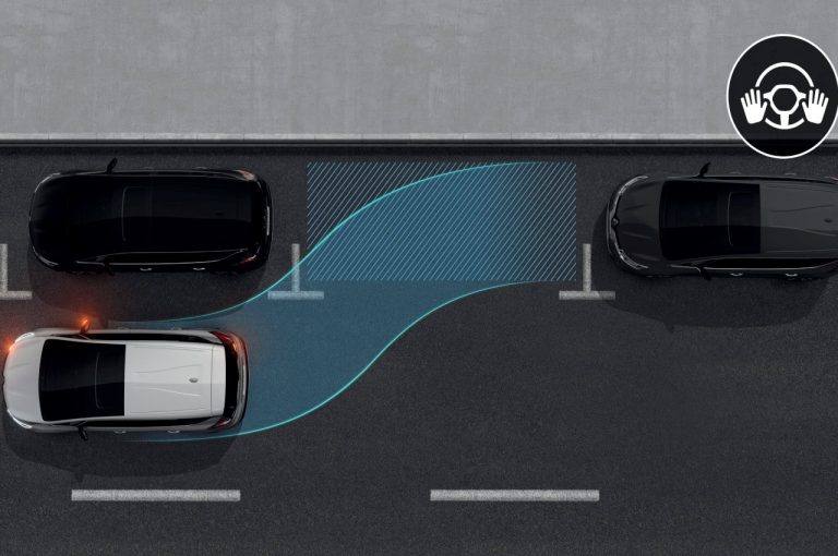 Renault Espace Initiale Paris 2020: immagini ufficiali
