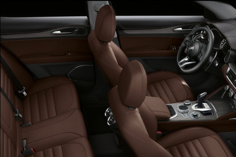 Alfa Romeo Stelvio 2020: immagini ufficiali