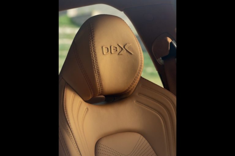 Aston Martin DBX: immagini ufficiali