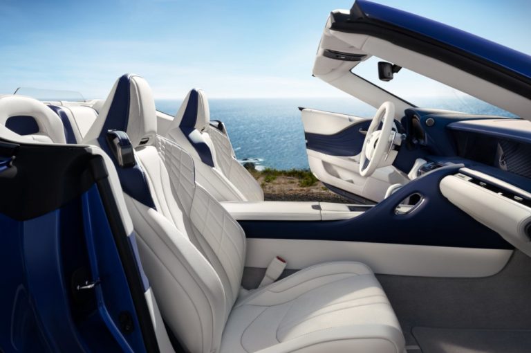 Lexus LC500 Convertible: immagini ufficiali