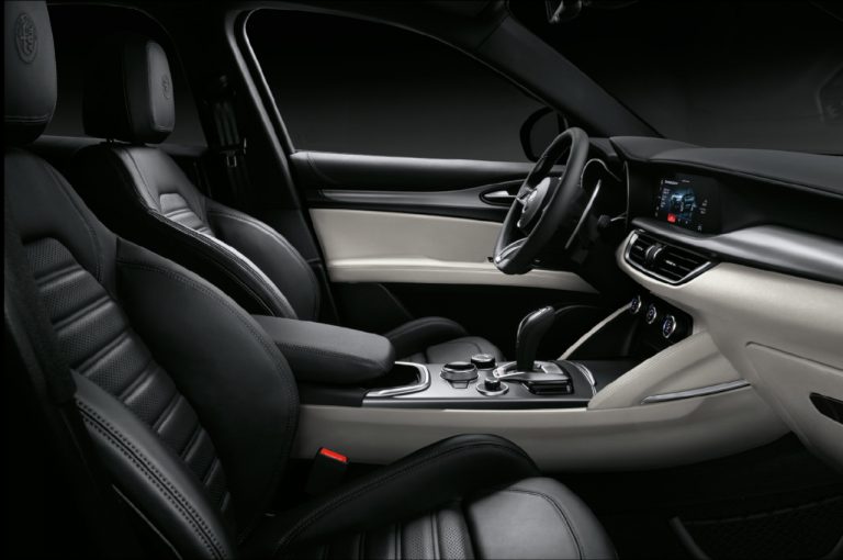 Alfa Romeo Stelvio 2020: immagini ufficiali