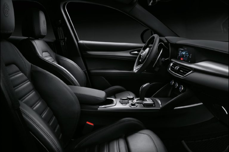 Alfa Romeo Stelvio 2020: immagini ufficiali
