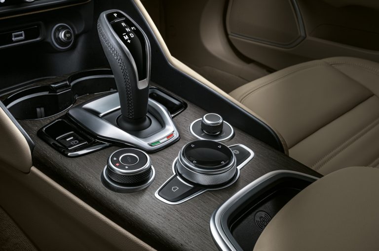 Alfa Romeo Giulia 2020: immagini ufficiali