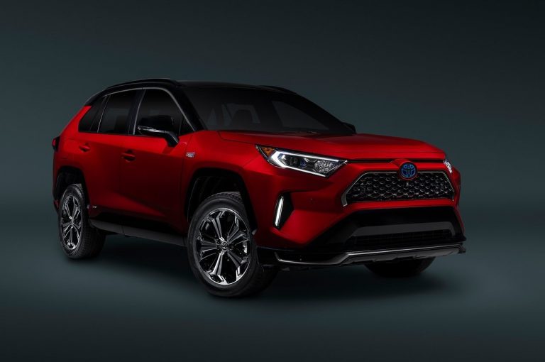 Toyota Rav4 Hybrid Plug-in: immagini ufficiali