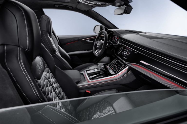 Audi RS Q8 2020: immagini ufficiali