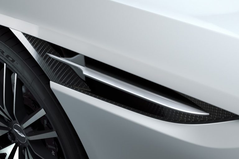 Aston Martin DBS Superleggera Concorde Special Edition: immagini ufficiali