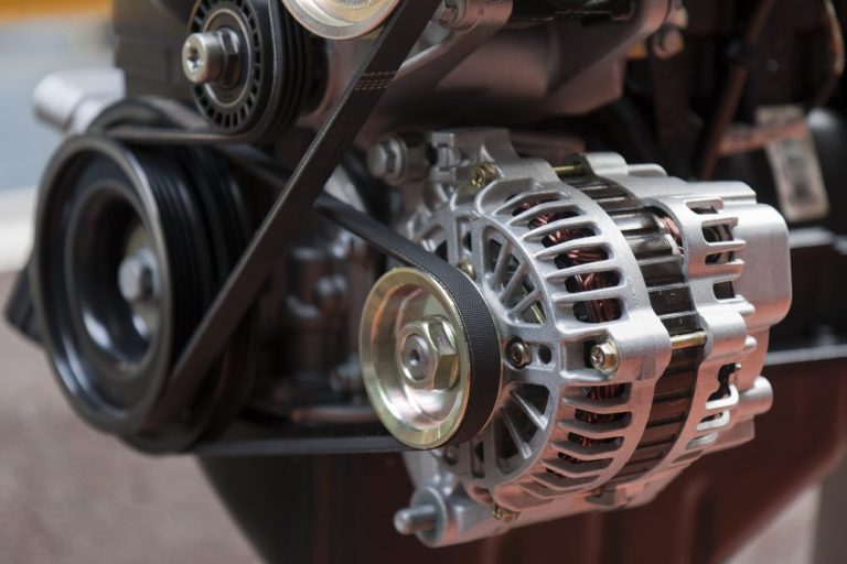 Alternatore auto guasto: le immagini