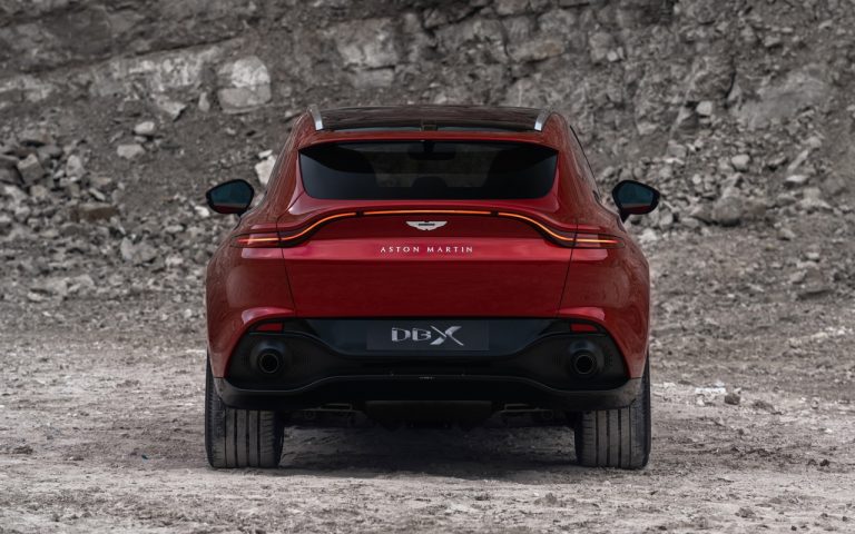 Aston Martin DBX: nuove immagini