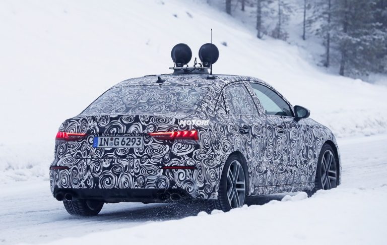 Audi A3 ed S3 berlina: le foto spia