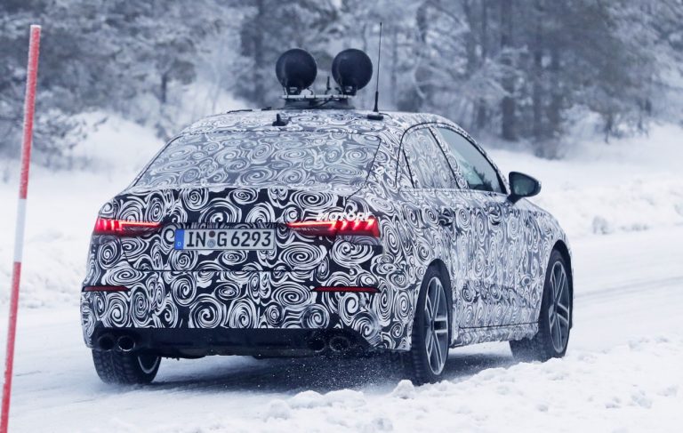 Audi A3 ed S3 berlina: le foto spia