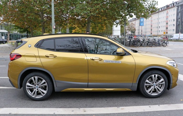 Bmw X2 ibrida plug-in: le foto spia